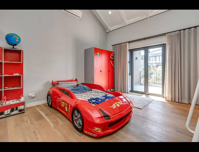 6 BEDROOM HOUSE FOR SALE IN STEYN CITY